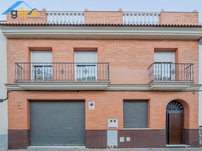 Venta Casa adosada La Rinconada. Con terraza 343 m²