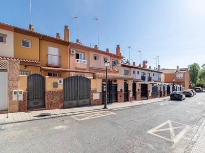 Venta Casa adosada Las Gabias. 115 m²