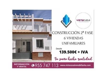 Venta Casa adosada Mairena del Alcor. Nueva con terraza 105 m²