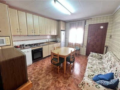 Venta Casa rústica en 3 de Mayo Callosa de Segura. Buen estado 87 m²