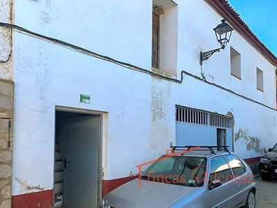 Venta Casa rústica en Calle Alta Huesca. Buen estado 400 m²