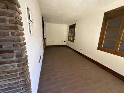 Venta Casa rústica en Calle Granada Cuevas de San Marcos. A reformar 226 m²