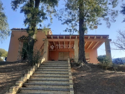 Venta Casa rústica en Manuel fernandez campo La Puebla del Río. 130 m²
