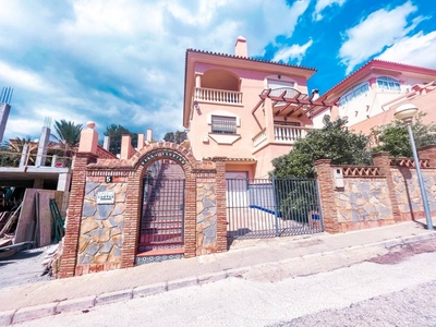 Venta Casa unifamiliar Benalmádena. Con terraza 249 m²