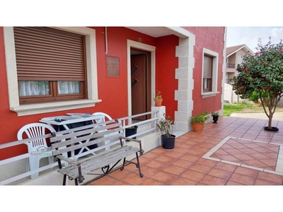 Venta Casa unifamiliar Cambados. Buen estado 212 m²