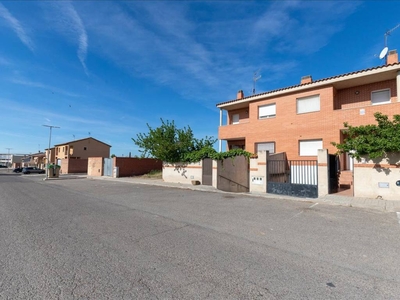 Venta Casa unifamiliar en Calle Camino Molino Cobeja. A reformar con terraza 216 m²