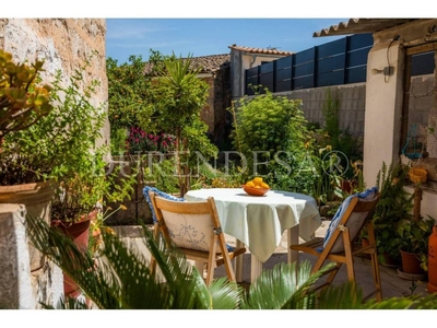 Venta Casa unifamiliar en Calle Carrer de la Creu Llubí. Buen estado con terraza 350 m²