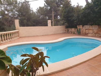 Venta Casa unifamiliar en Calle Cost den Blanes Calvià. Buen estado con terraza 260 m²