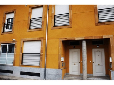 Venta Casa unifamiliar en Calle Esteban Castellanos de Moriscos. Buen estado con terraza 206 m²