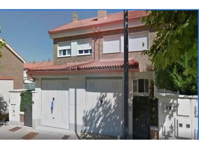 Venta Casa unifamiliar en Calle FRANCISCO DE QUEVEDO Boecillo. Buen estado 140 m²