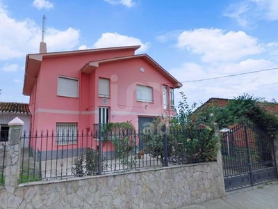 Venta Casa unifamiliar en Calle MATIAS CABELLO 18 Villarejo de Órbigo. Buen estado con terraza 713 m²