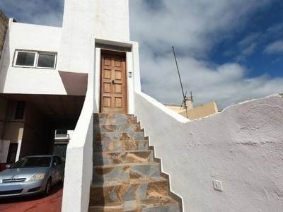 Venta Casa unifamiliar en Pedro Gonzalez Gomez Granadilla de Abona. Con terraza 250 m²
