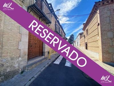 Venta Casa unifamiliar en Plaza FUENTES Olías del Rey. A reformar 540 m²