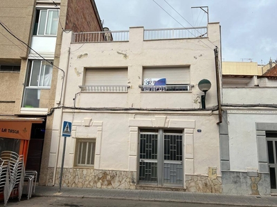 Venta Casa unifamiliar en Ramon Y Cajal 42 Alcanar. 157 m²