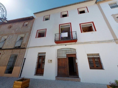 Venta Casa unifamiliar en San Vicente 31 Oliva. Con terraza 433 m²