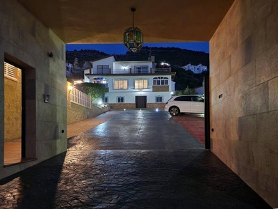 Venta Casa unifamiliar en Torreon Alhaurín de la Torre. Con terraza 373 m²