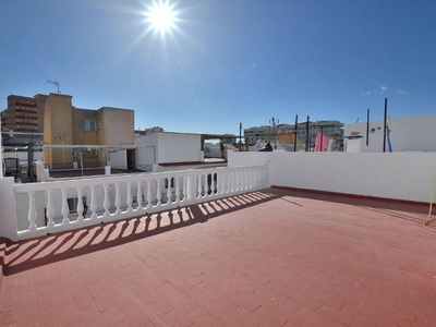 Venta Casa unifamiliar Fuengirola. Con terraza 114 m²