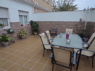 Venta Casa unifamiliar Jaén. Con terraza 300 m²