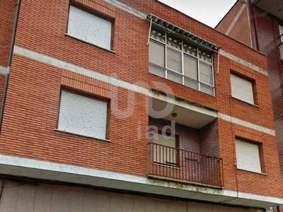 Venta Casa unifamiliar La Bañeza. A reformar con terraza 250 m²