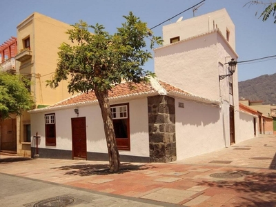 Venta Casa unifamiliar Los Llanos de Aridane. 190 m²