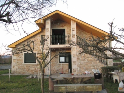 Venta Casa unifamiliar Lugo. Con terraza 200 m²