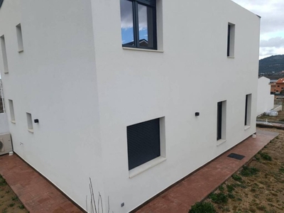 Venta Casa unifamiliar Moralzarzal. Nueva con terraza 195 m²