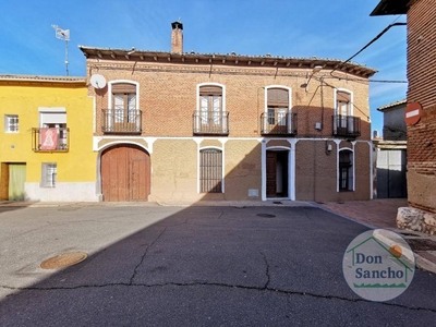 Venta Casa unifamiliar Olmedo. A reformar con terraza 281 m²