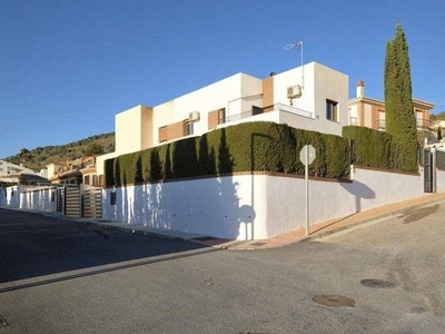 Venta Casa unifamiliar Padul. Con terraza 184 m²