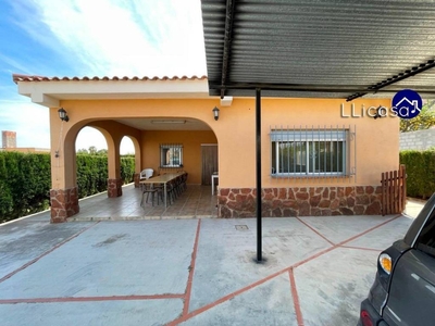 Venta Casa unifamiliar Riba-roja de Túria. Con terraza 193 m²