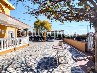 Venta Casa unifamiliar Riba-roja de Túria. Con terraza 310 m²