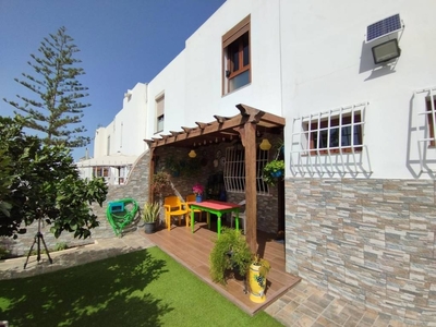 Venta Casa unifamiliar San Bartolomé de Tirajana. Con terraza 200 m²