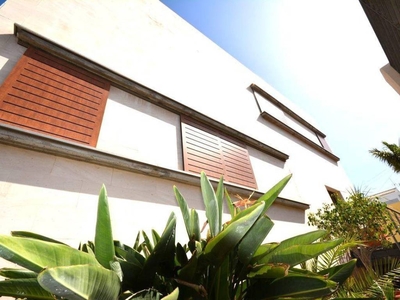 Venta Casa unifamiliar Santa Cruz de Tenerife. Buen estado con terraza 265 m²