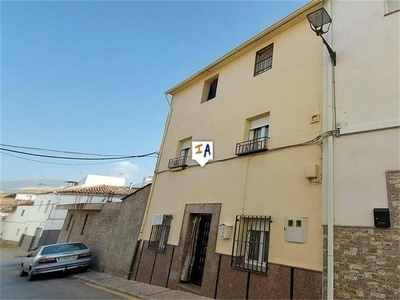 Venta Casa unifamiliar Valdepeñas de Jaén. Calefacción central 264 m²