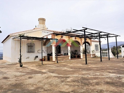 Venta Chalet Canillas de Aceituno. 182 m²