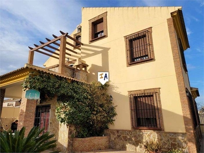 Venta Chalet Humilladero. Calefacción central 263 m²