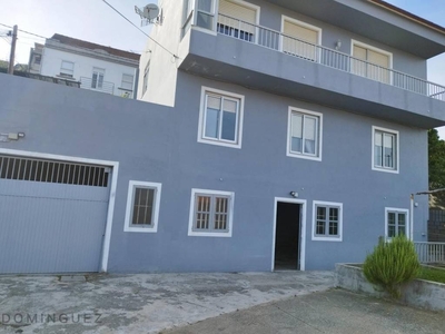 Venta Chalet Pontevedra. A reformar con terraza 188 m²