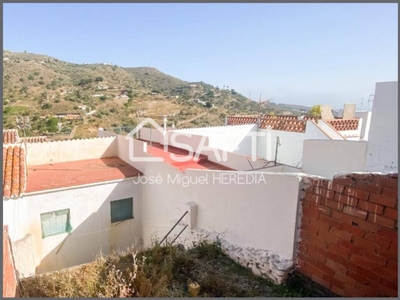 Venta Chalet Torrox. A reformar con terraza 94 m²