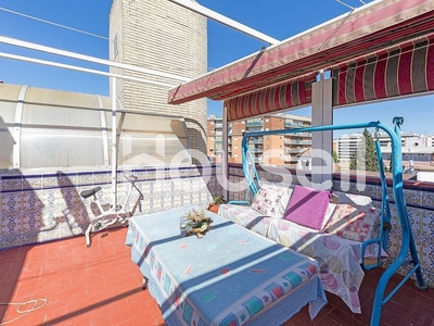 Venta de dúplex en Colores - Entreparques de 3 habitaciones con terraza y balcón