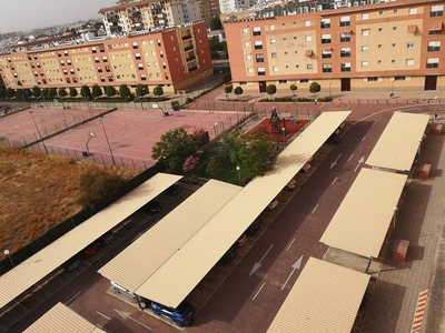Venta de piso en La Plata de 3 habitaciones con garaje y aire acondicionado