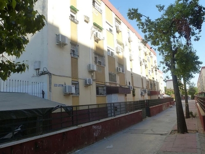 Venta de piso en Poligono Norte - Villegas - La Fontanilla de 3 habitaciones y 67 m²
