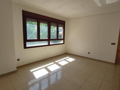 Venta Dúplex en Calle Jardines de la Alhambra Griñón. Buen estado 96 m²