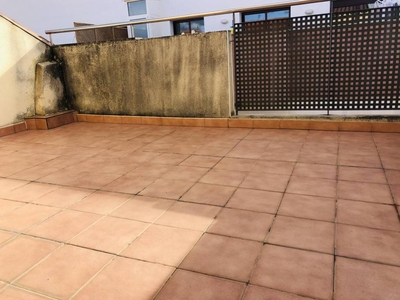 Venta Dúplex en Carrer de la Pau El Vendrell. Con terraza 137 m²