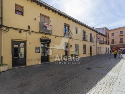 Venta Piso Alcalá de Henares. Piso de cuatro habitaciones Buen estado primera planta con terraza
