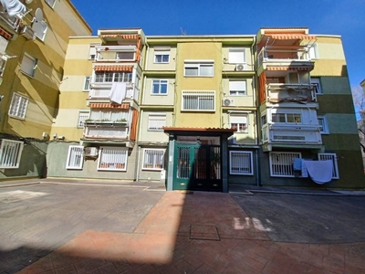 Venta Piso Alcalá de Henares. Piso de dos habitaciones Primera planta con terraza