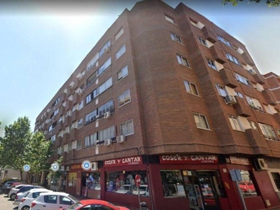 Venta Piso Alcalá de Henares. Piso de tres habitaciones Buen estado con terraza calefacción individual