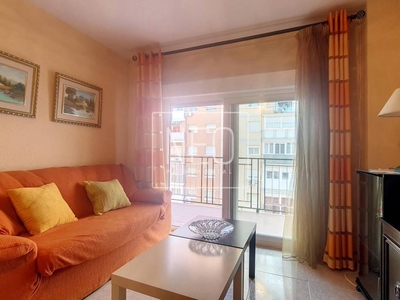 Venta Piso Alcalá de Henares. Piso de tres habitaciones en Licenciado Madrid. Tercera planta