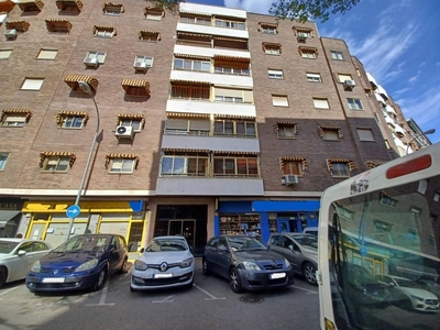 Venta Piso Alcalá de Henares. Piso de tres habitaciones Sexta planta