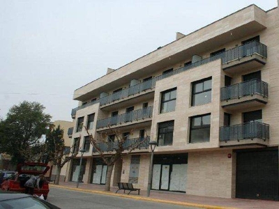 Venta Piso Alcarràs. Piso de tres habitaciones en Calle Nou 1 (a 3º H5) 3d. Quinta planta con terraza
