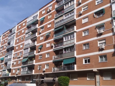 Venta Piso Alcorcón. Piso de tres habitaciones Sexta planta con terraza