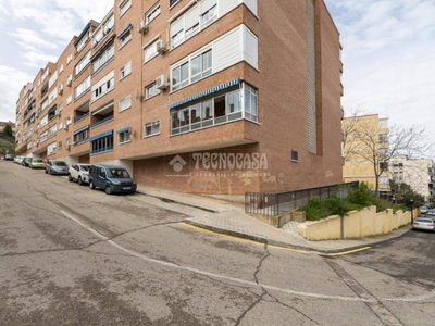 Venta Piso Algete. Piso de tres habitaciones Primera planta calefacción individual